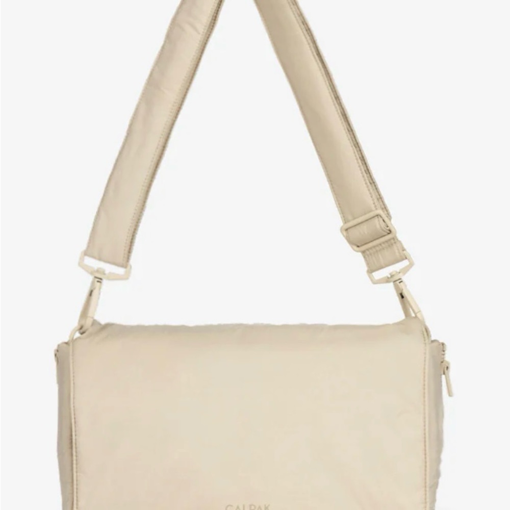 Calpak Convertible Stroller Caddy
Crossbody - Oatmeal